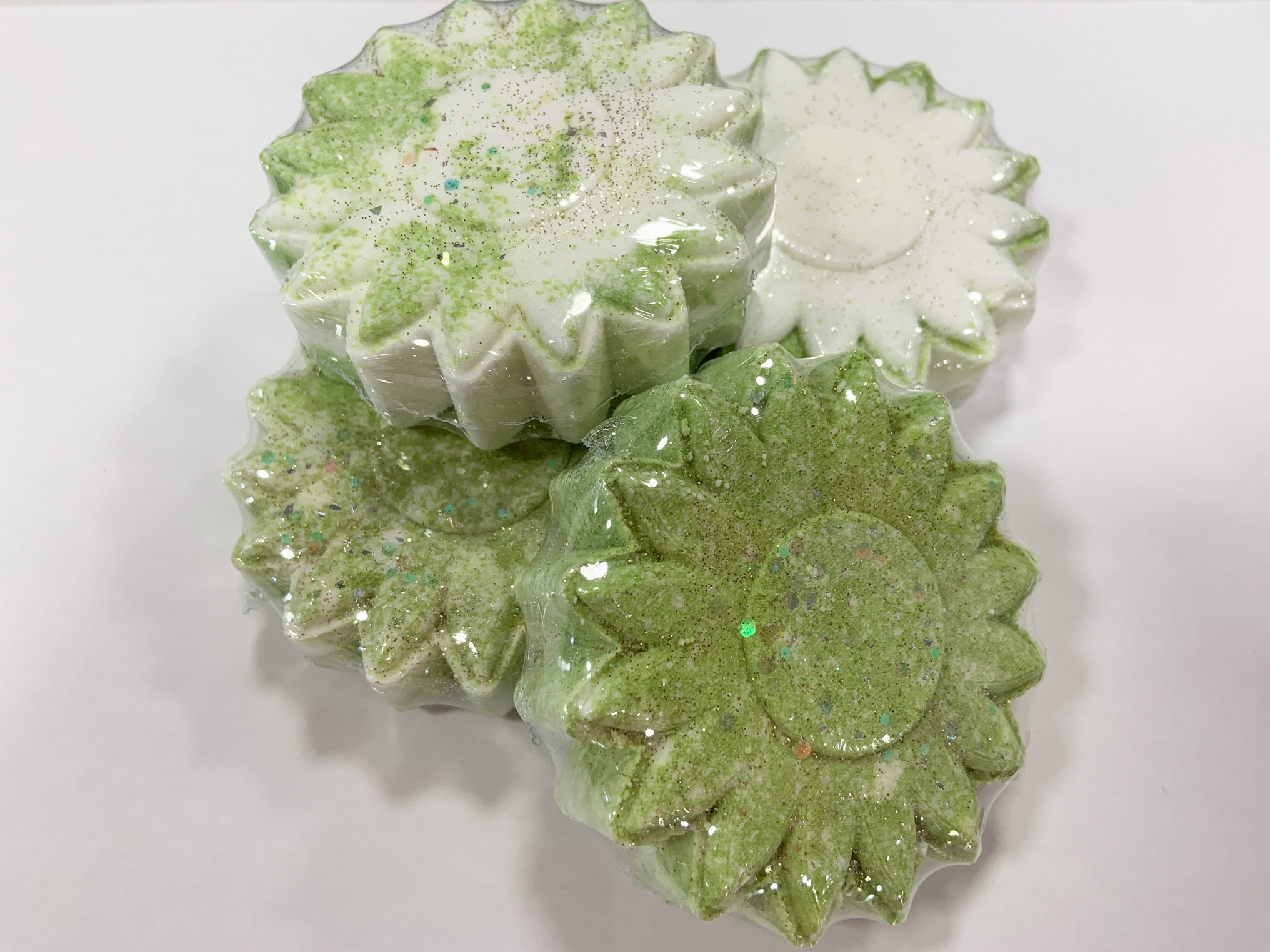 bath bomb Rosemary peppermint sunflower shape with Epsom salt and sea salt 