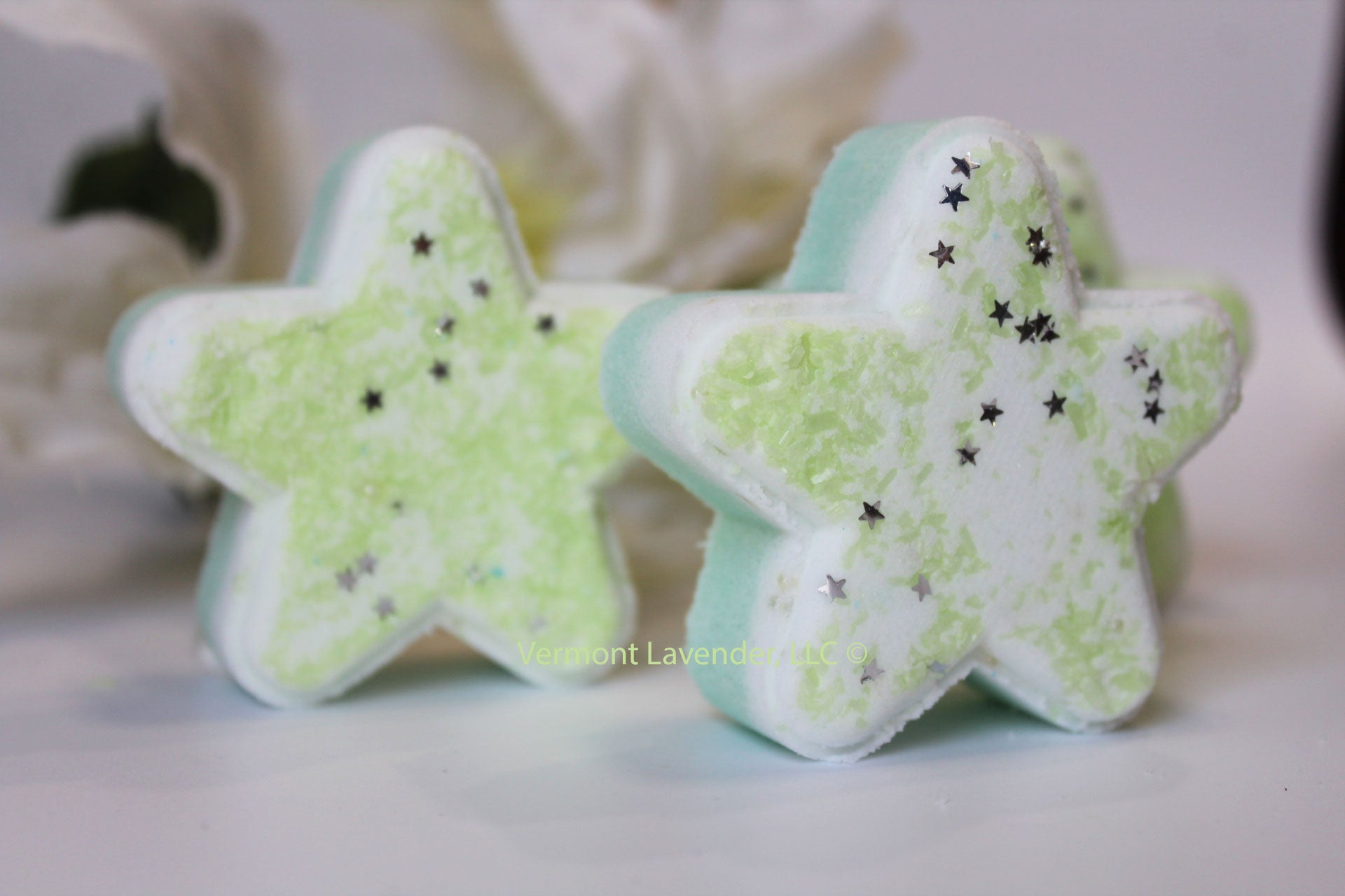 bath bomb star shaped coconut lime verbena milk 