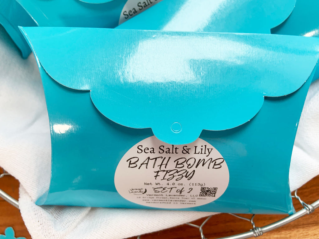 bath bomb pack of 2 Sea salt and lily