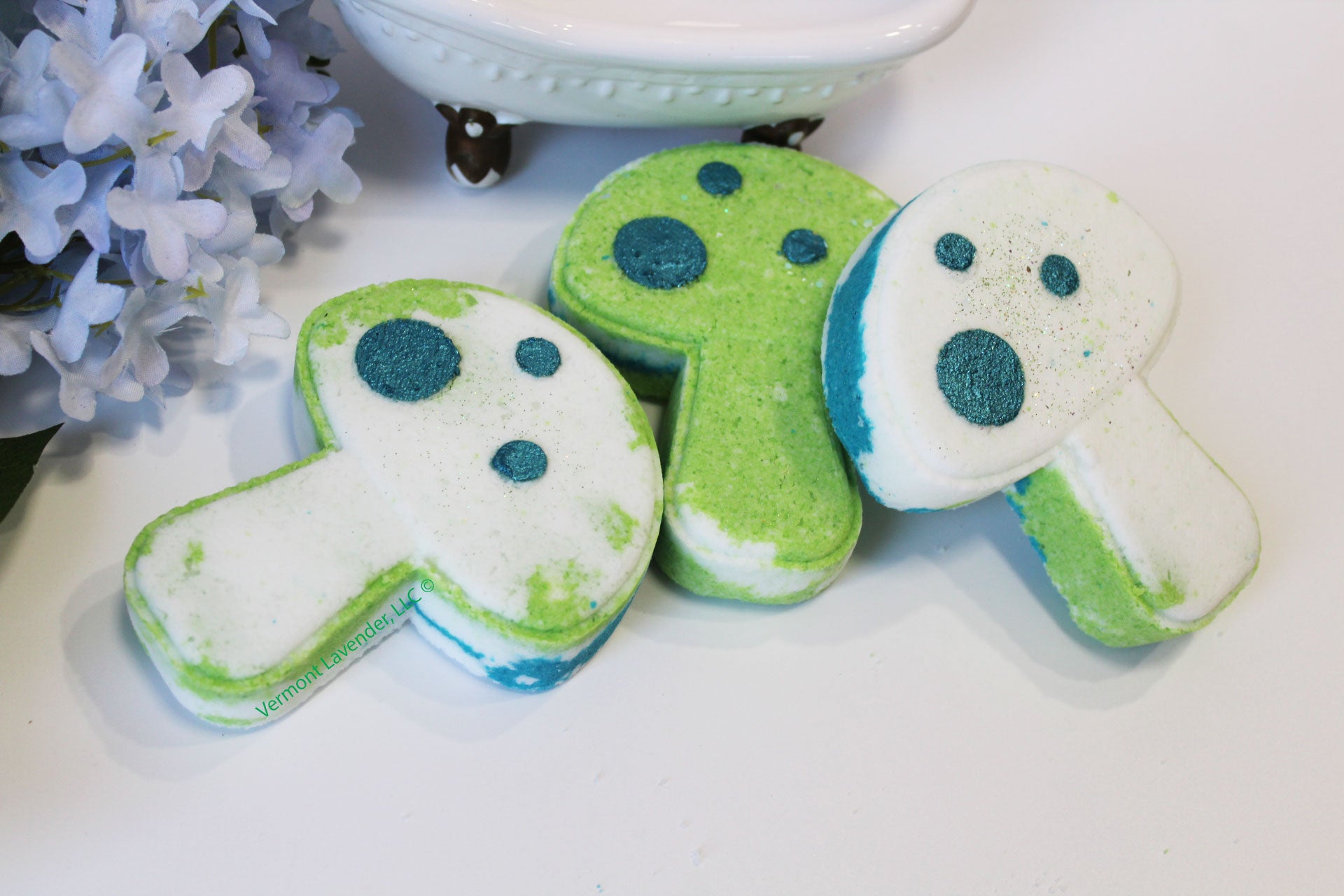 bath bomb mushroom shape rosemary peppermint muscle soaks by Vermont Lavender