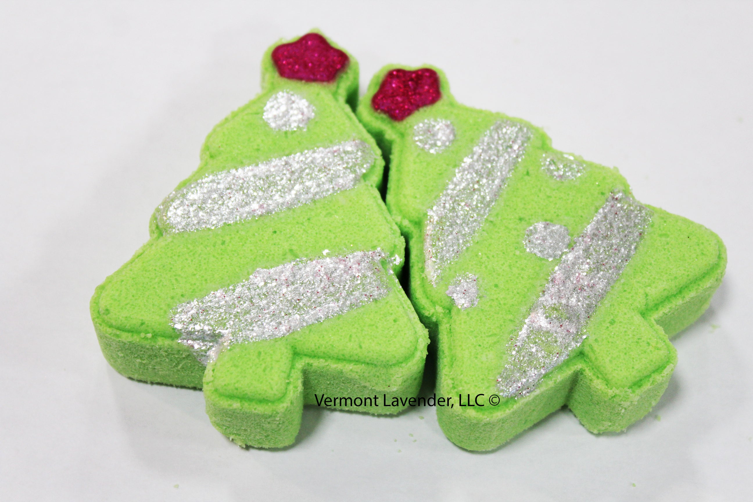 Black spruce and anise muscle Epsom salt soak bath bomb