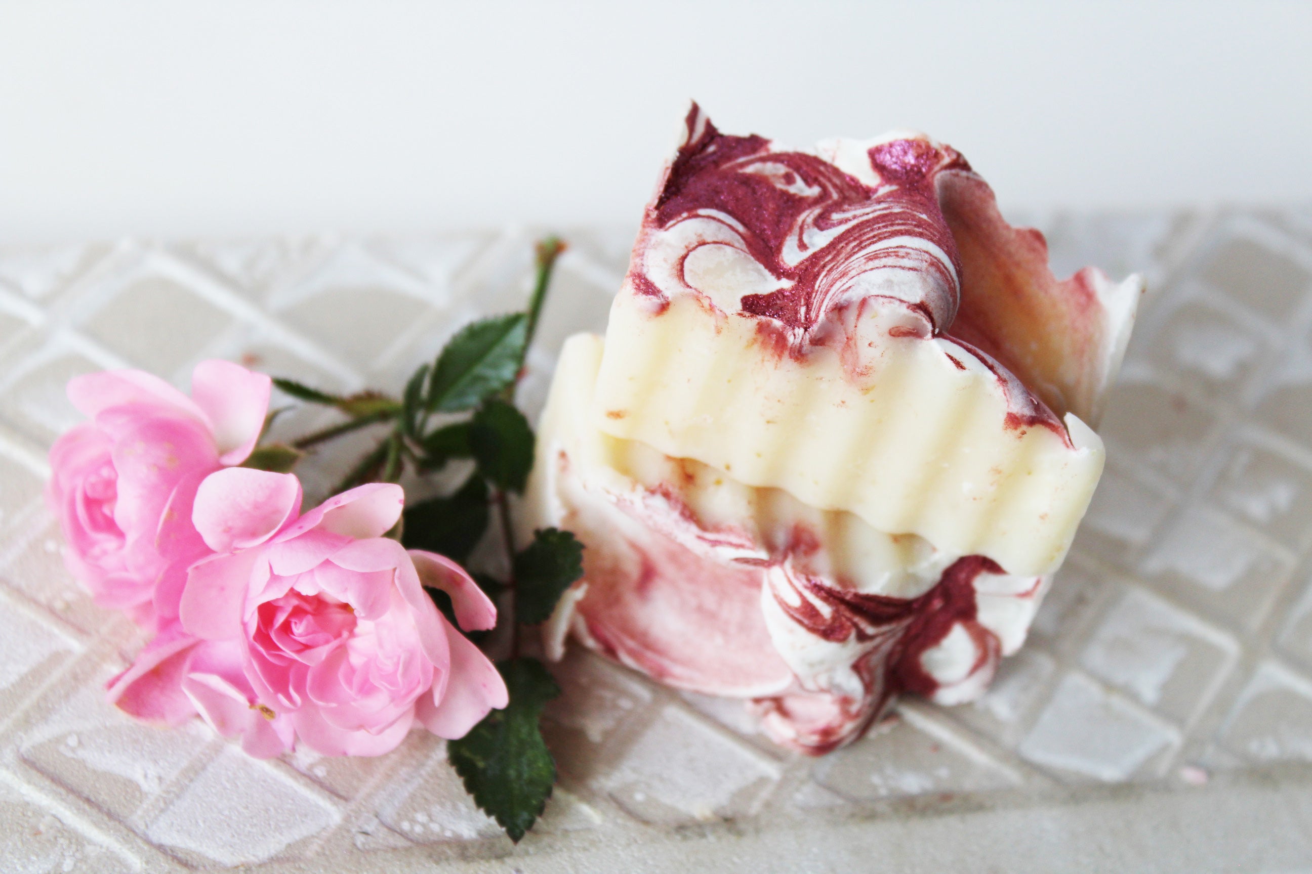 Rose | English Rose Bouquet | Floral Soft Scented Soap Bar small