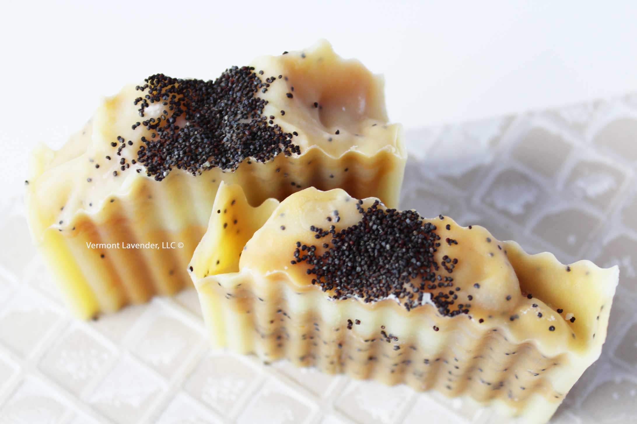 Lemon poppy with poppy seeds top view